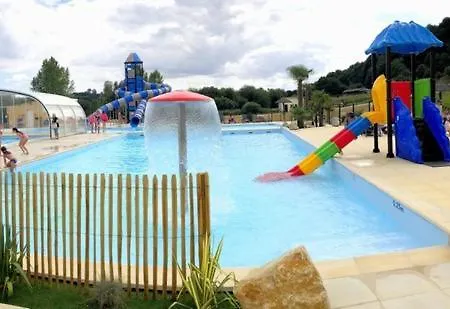 Monaco Parc キャンプ場 *